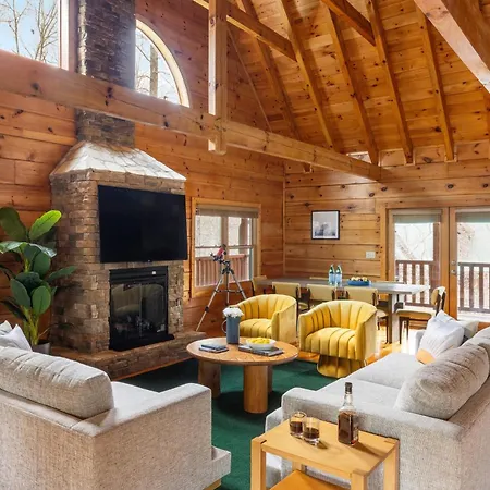 Yesteryear Hot Tub 360 Deck And Game Room Redesigned Cabin Easy Access